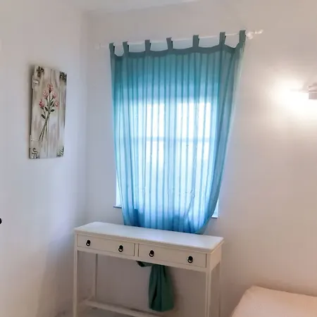Villa Cycladic-style On With 3 Bedrooms, Sunny Terrace, Shared S Parikia (Paros)