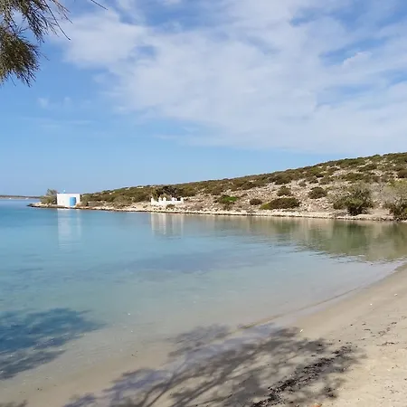 Villa Cycladic-style On With 3 Bedrooms, Sunny Terrace, Shared S *